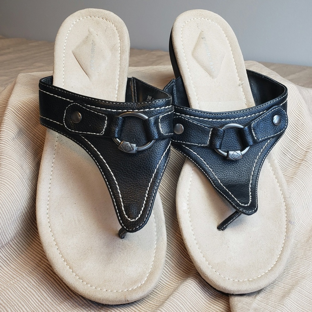 St. John's Bay Black Leather Sandel Size 9M